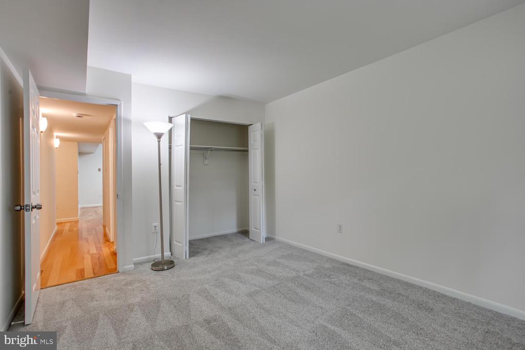 11729 LEDURA COURT 202