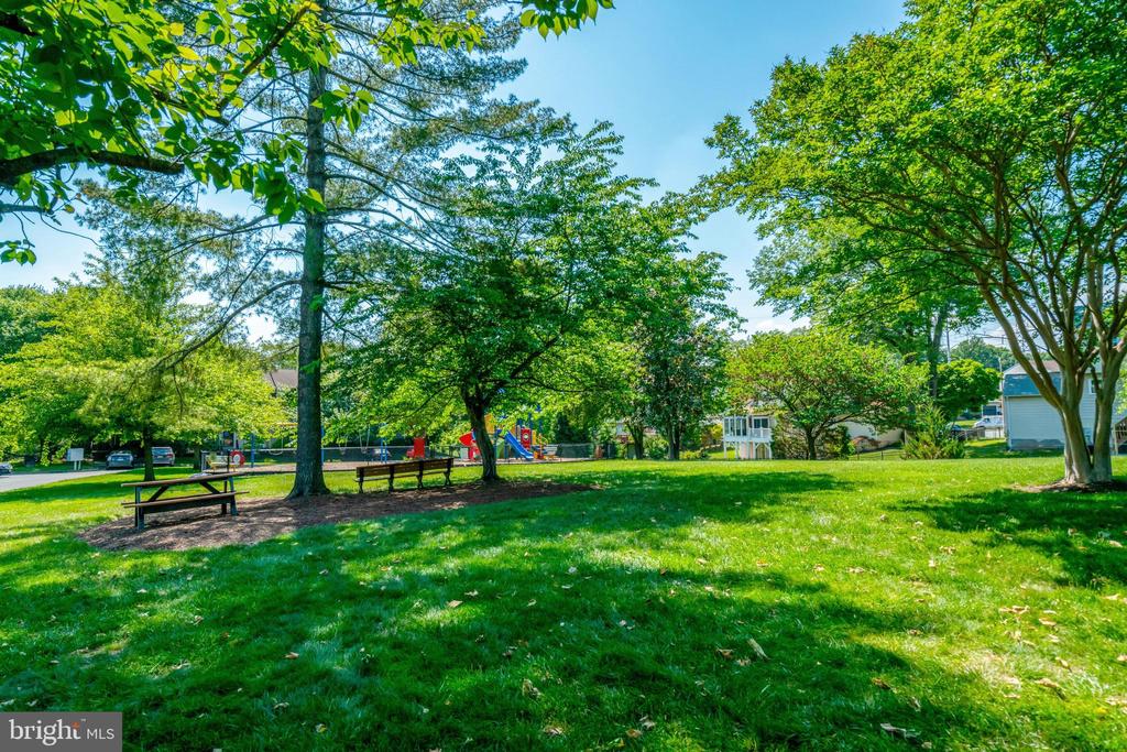 3688 YORKTOWN VILLAGE PASS