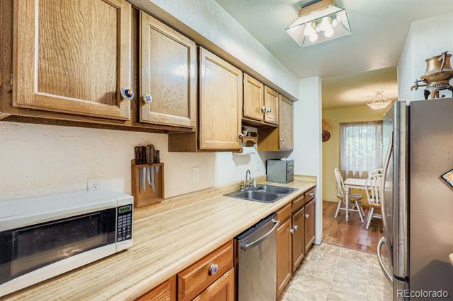 1060 S Parker Road Unit: 27