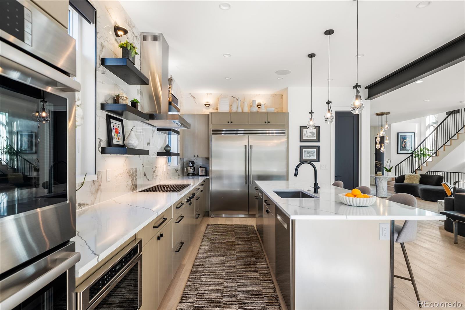 1983 S Saint Paul Street