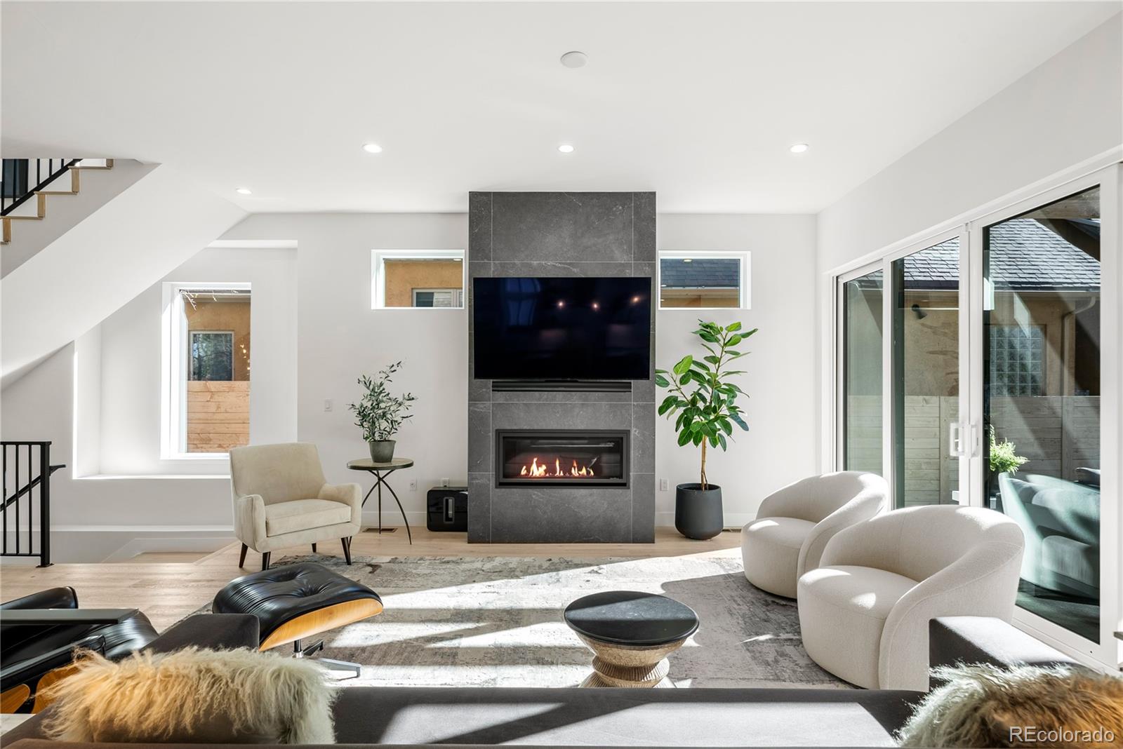 1983 S Saint Paul Street