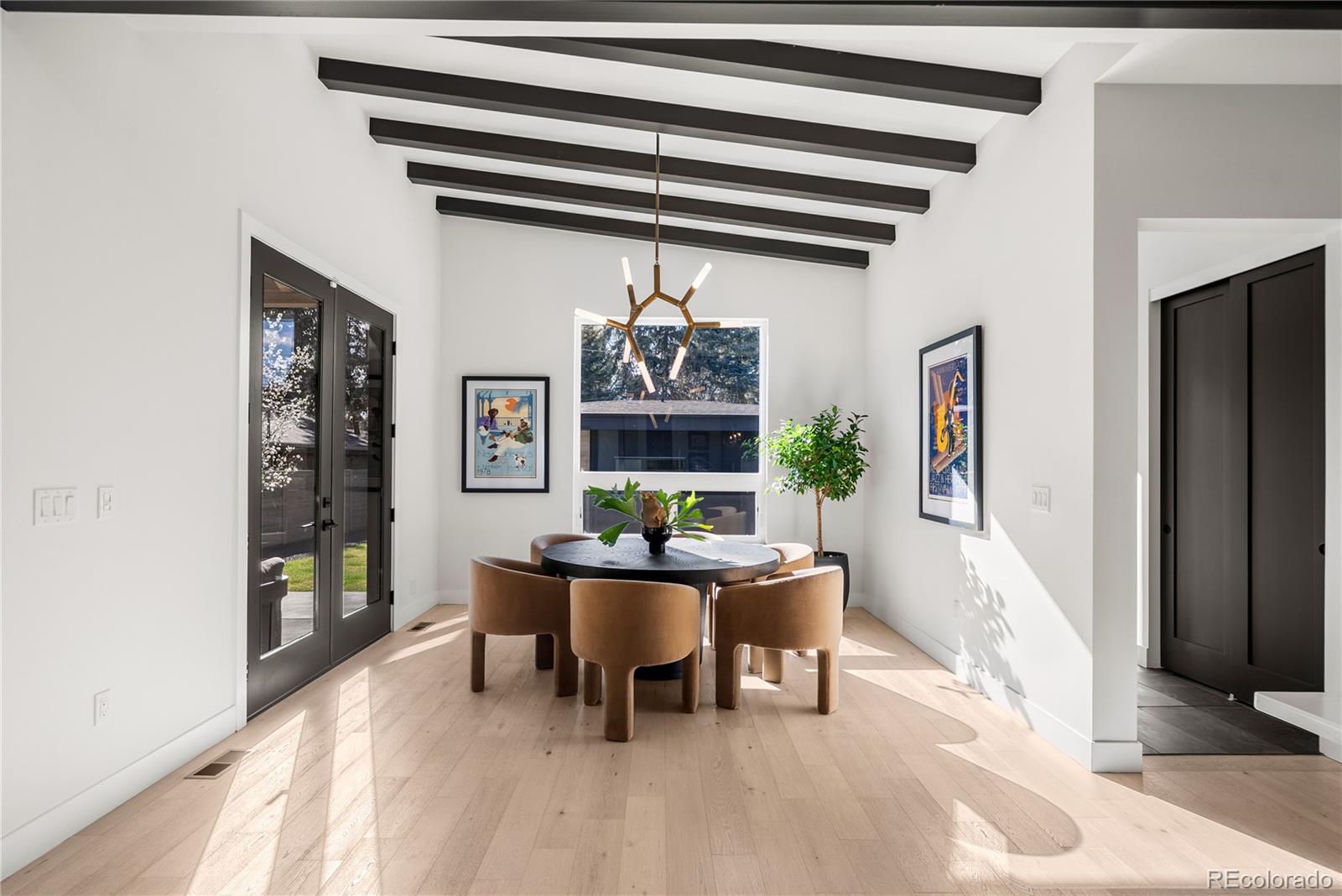 1983 S Saint Paul Street