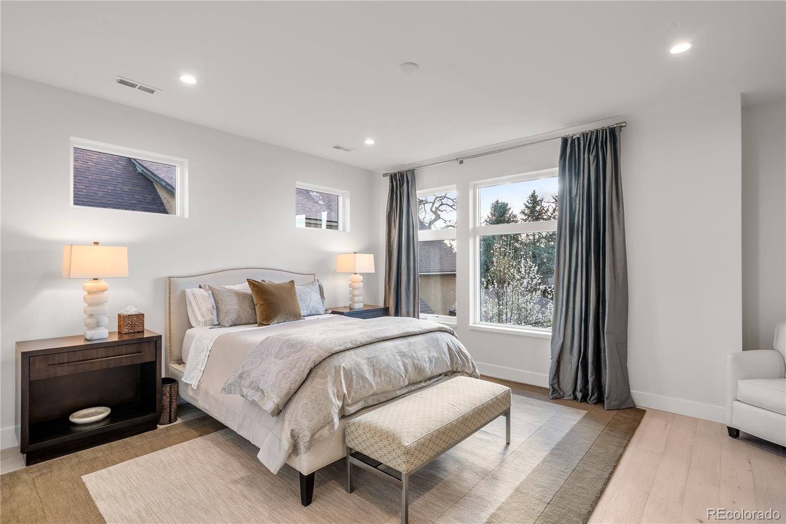 1983 S Saint Paul Street