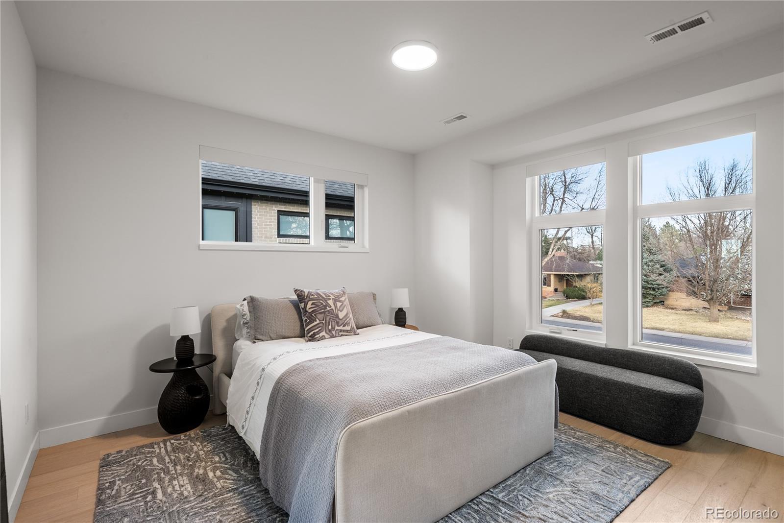 1983 S Saint Paul Street