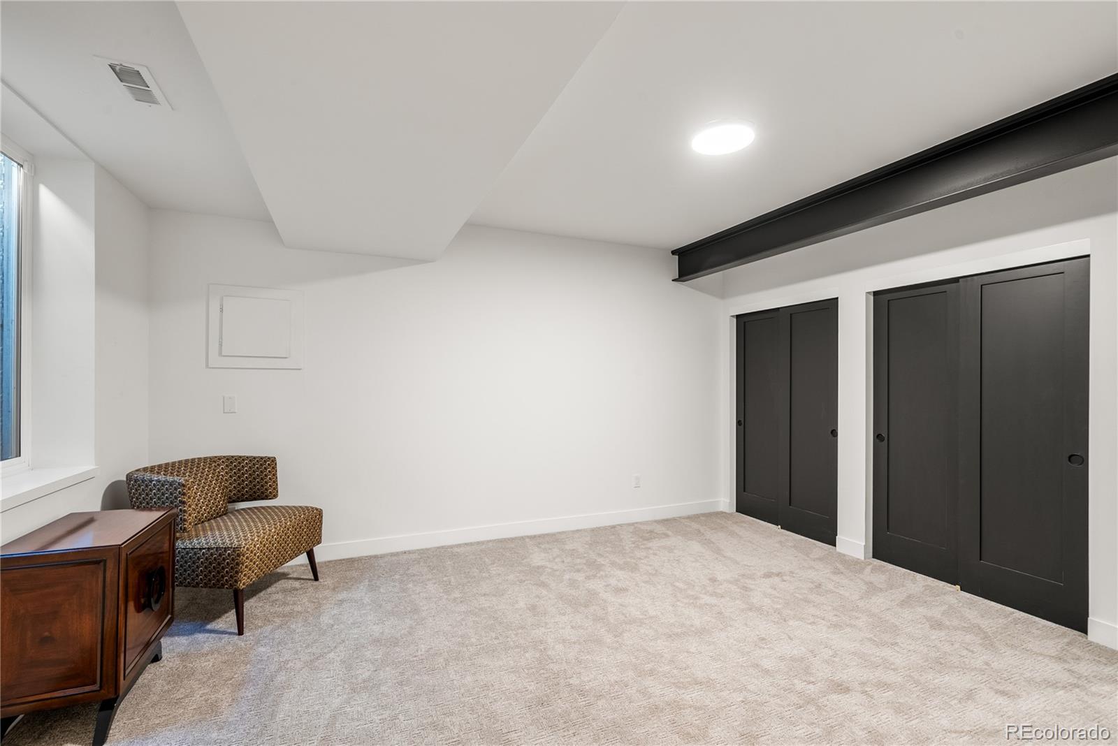 1983 S Saint Paul Street