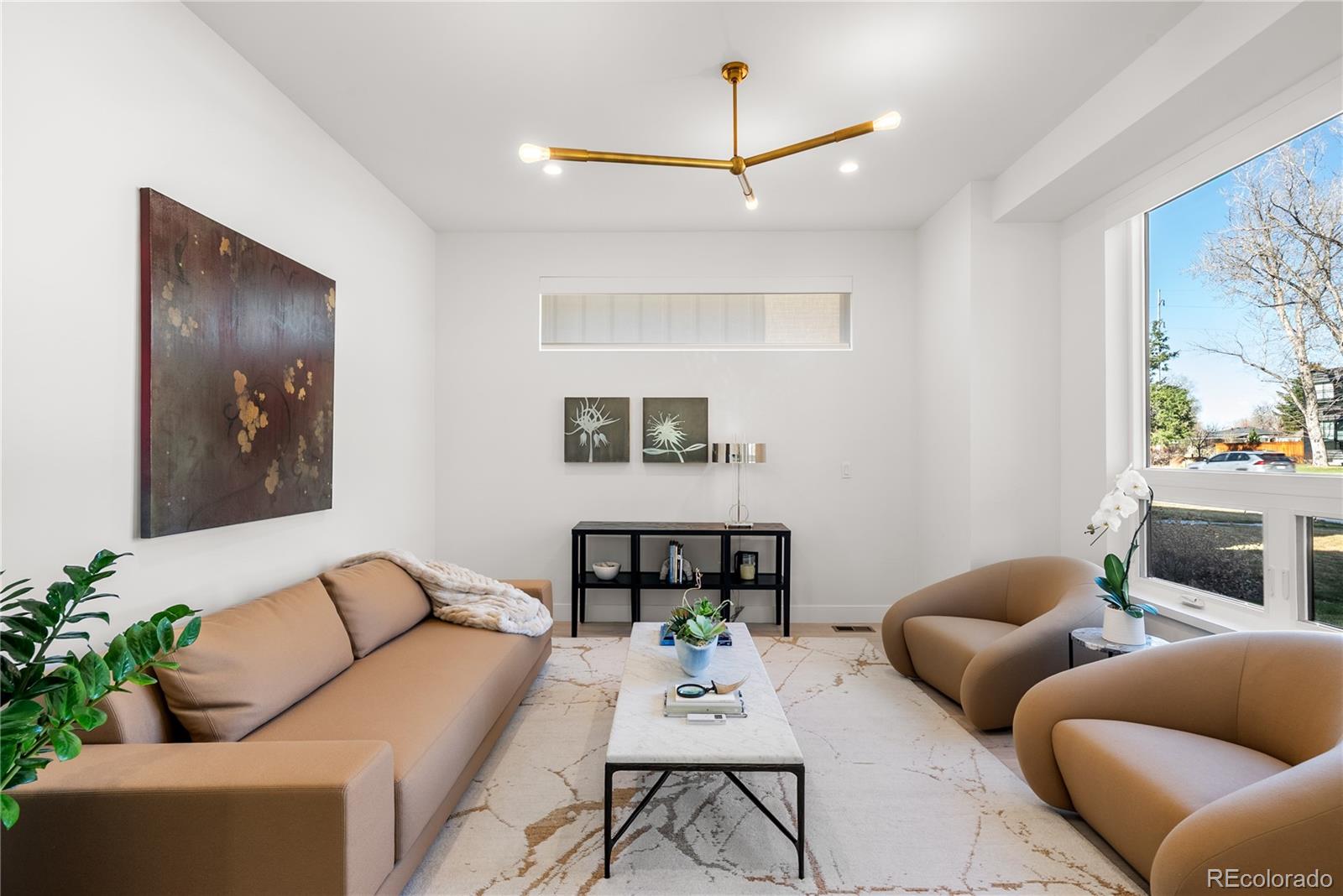 1983 S Saint Paul Street