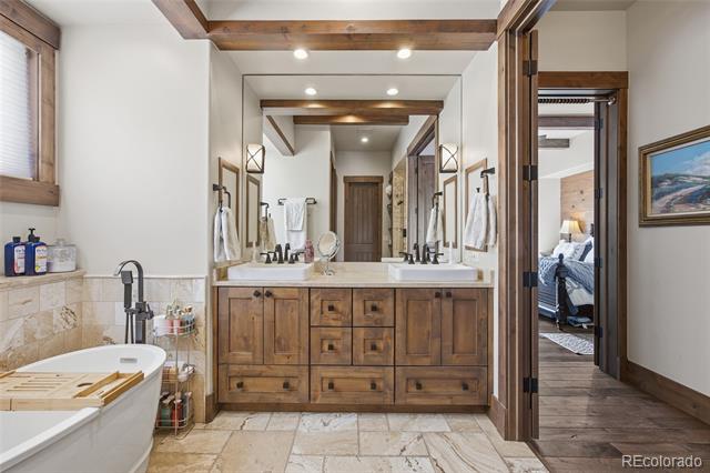 4815 Desperado Way