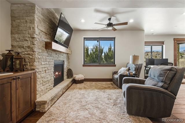 4815 Desperado Way