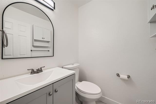 16373 E 17th Place Unit: B