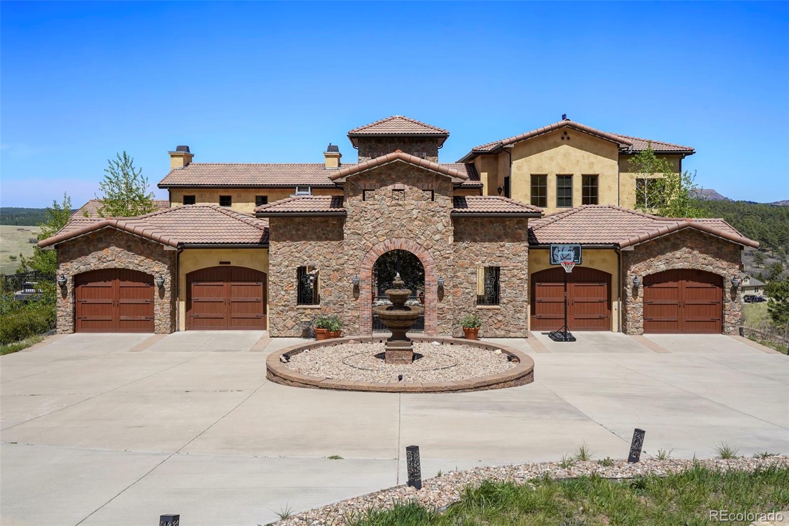 2869 Valley Park Drive