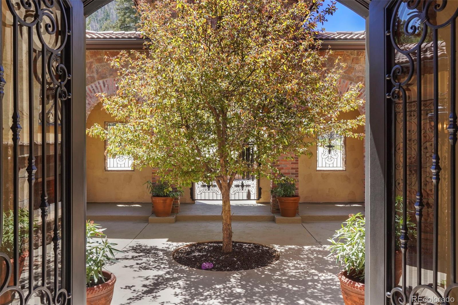 2869 Valley Park Drive