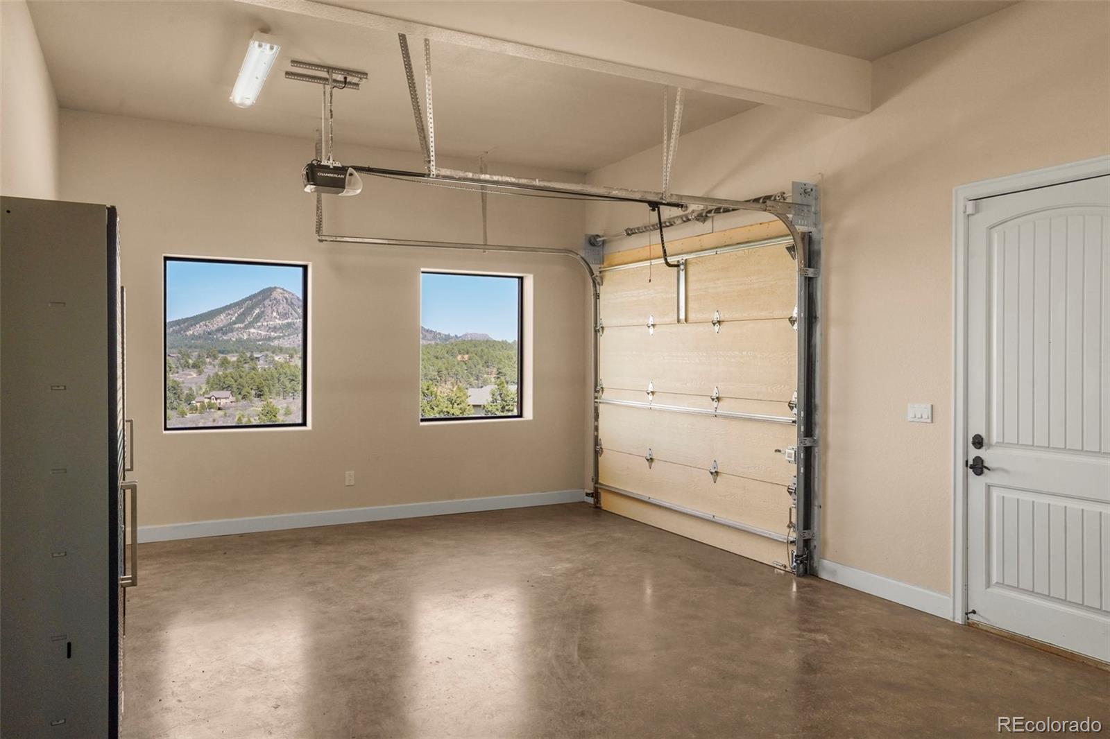 2869 Valley Park Drive