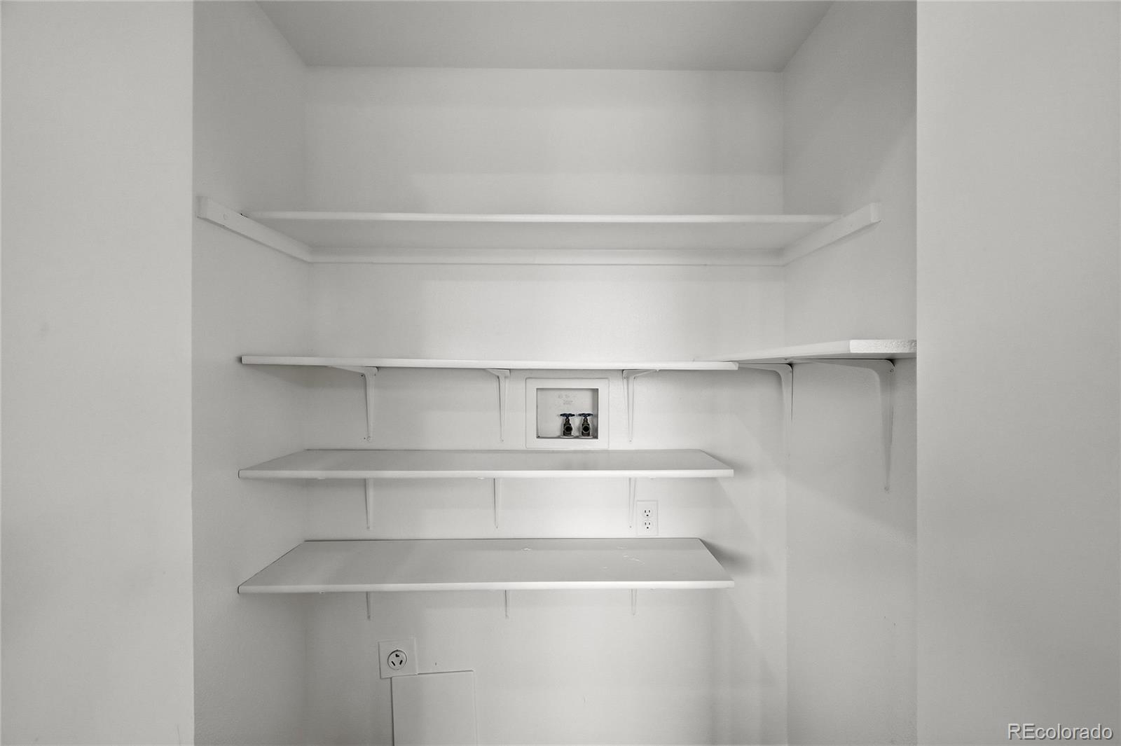 1010 Magic Lamp Way Unit: F