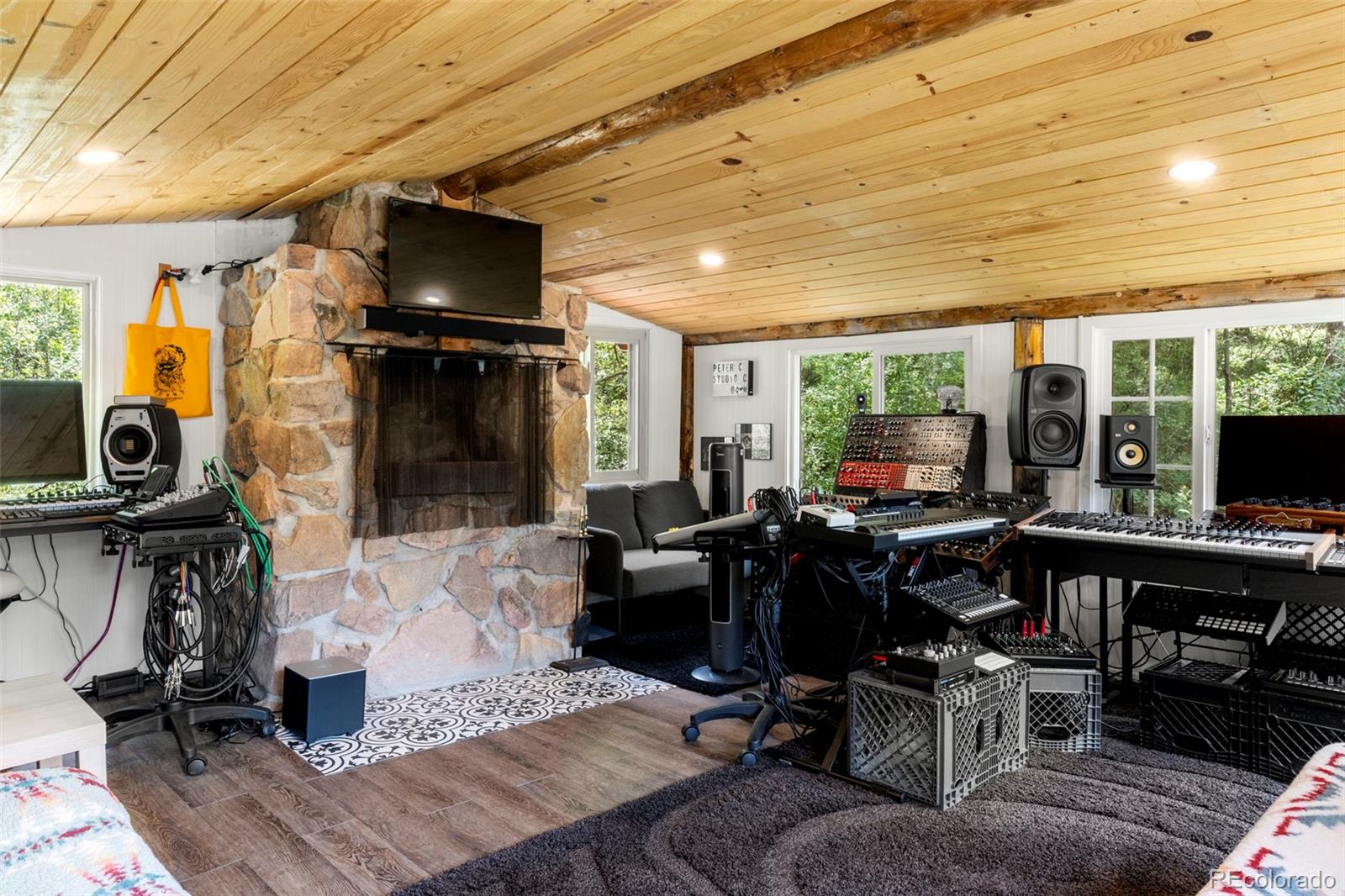 11933 S Maxwell Hill Road