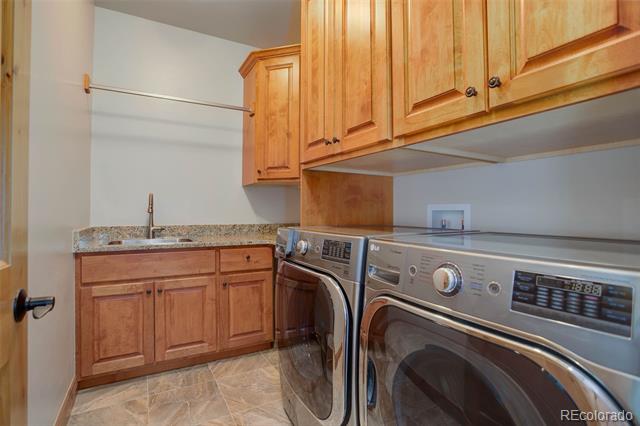 4822 Bandera Place