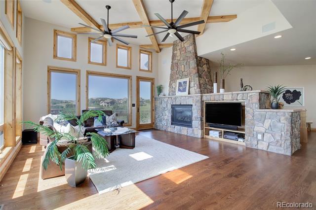 4822 Bandera Place