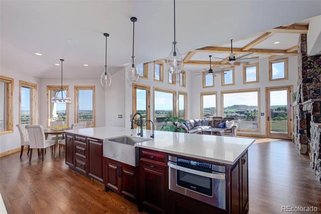 4822 Bandera Place