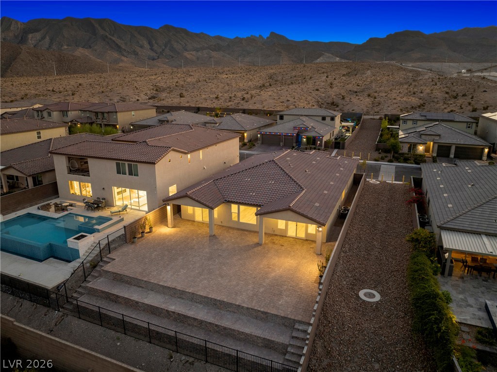 4732 Amazing View Street