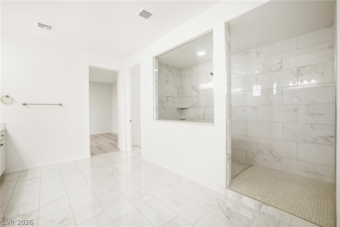 4732 Amazing View Street
