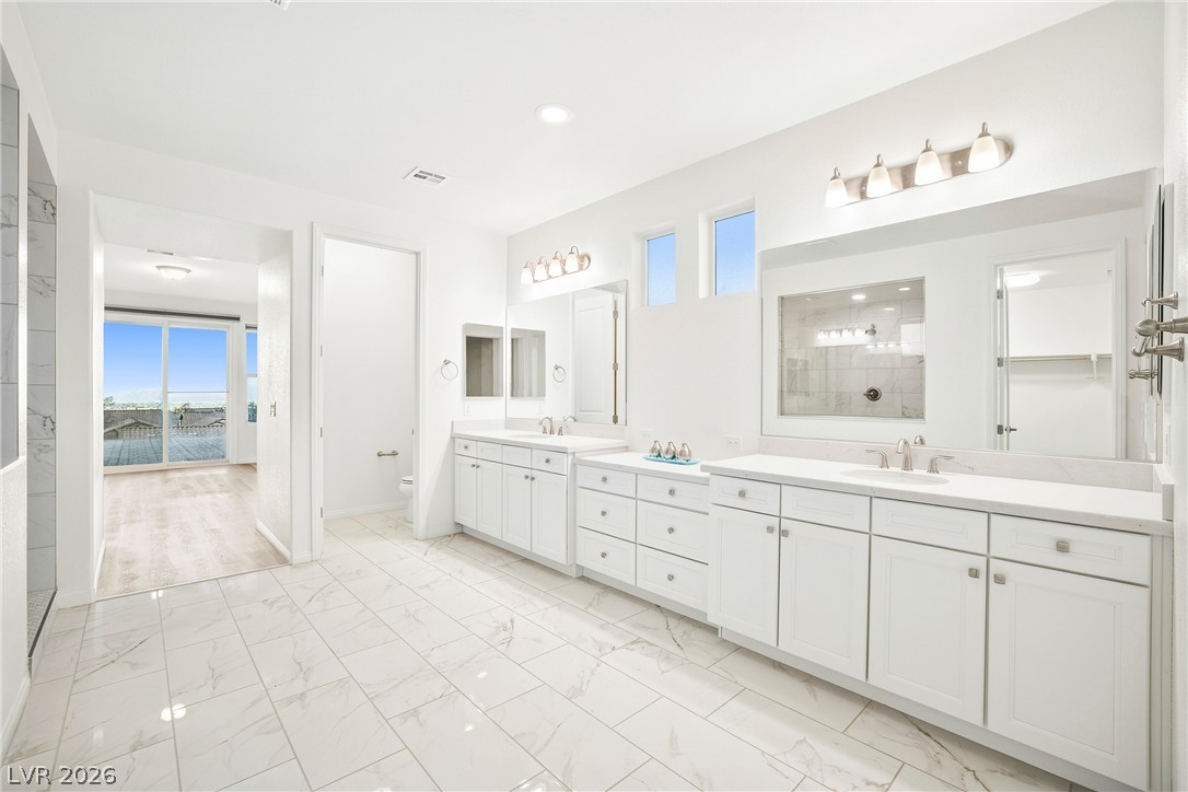 4732 Amazing View Street