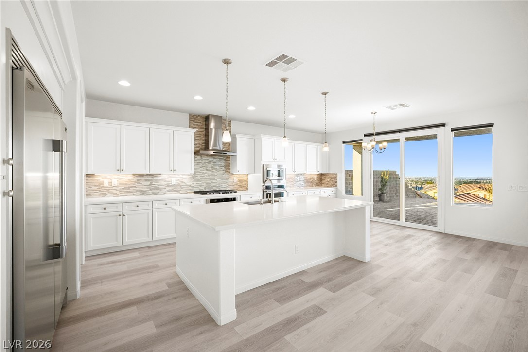 4732 Amazing View Street