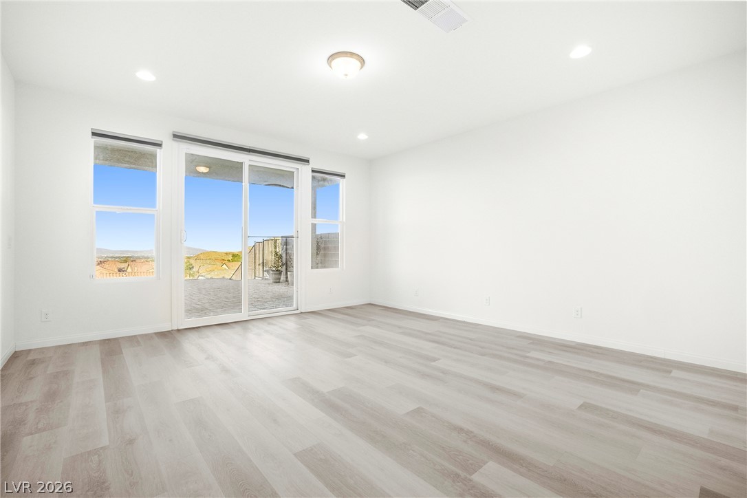 4732 Amazing View Street