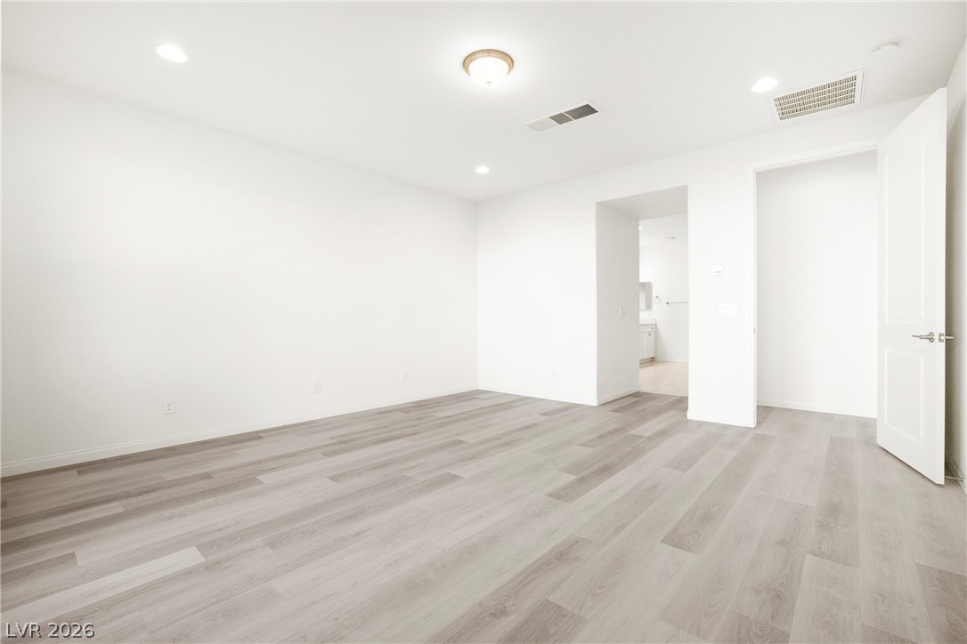 4732 Amazing View Street