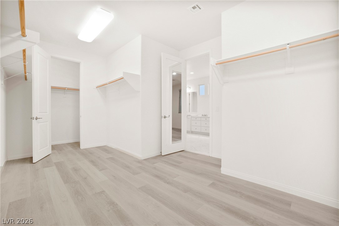 4732 Amazing View Street