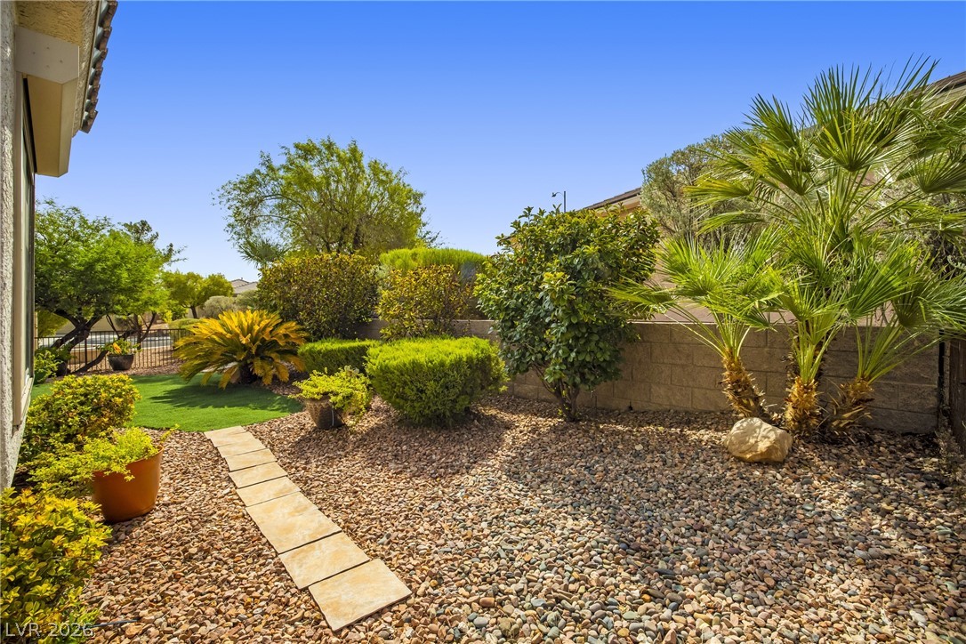 2515 Romanza Road