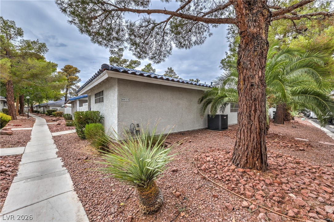 2041 Willowbury Drive D