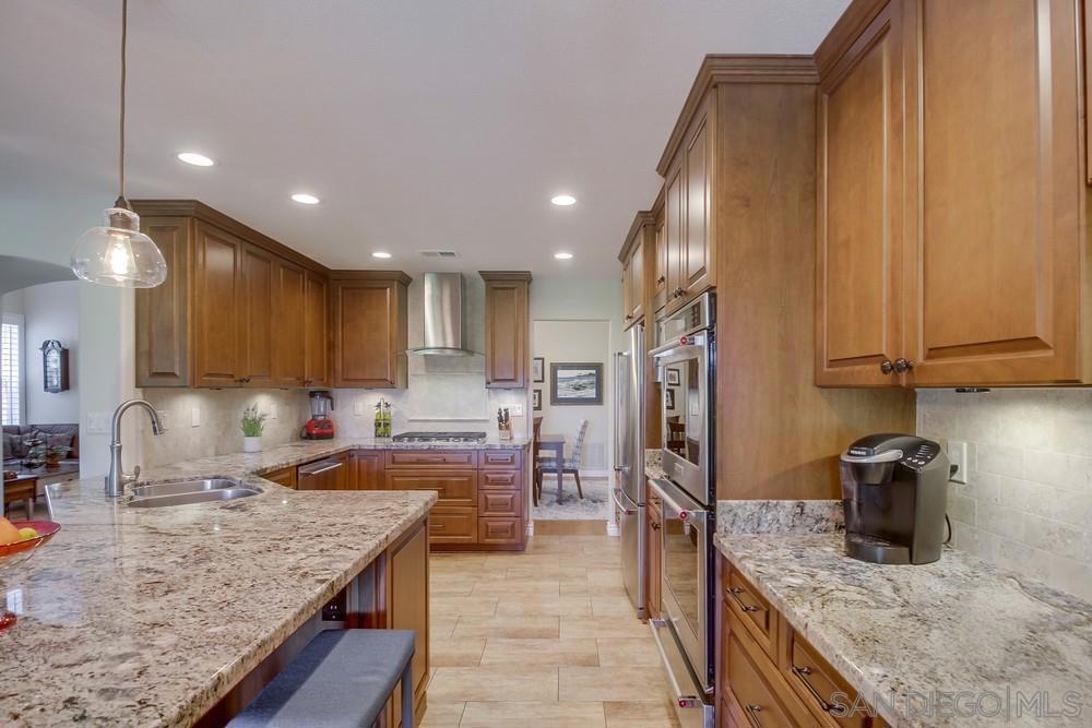 2520 La Costa Ave