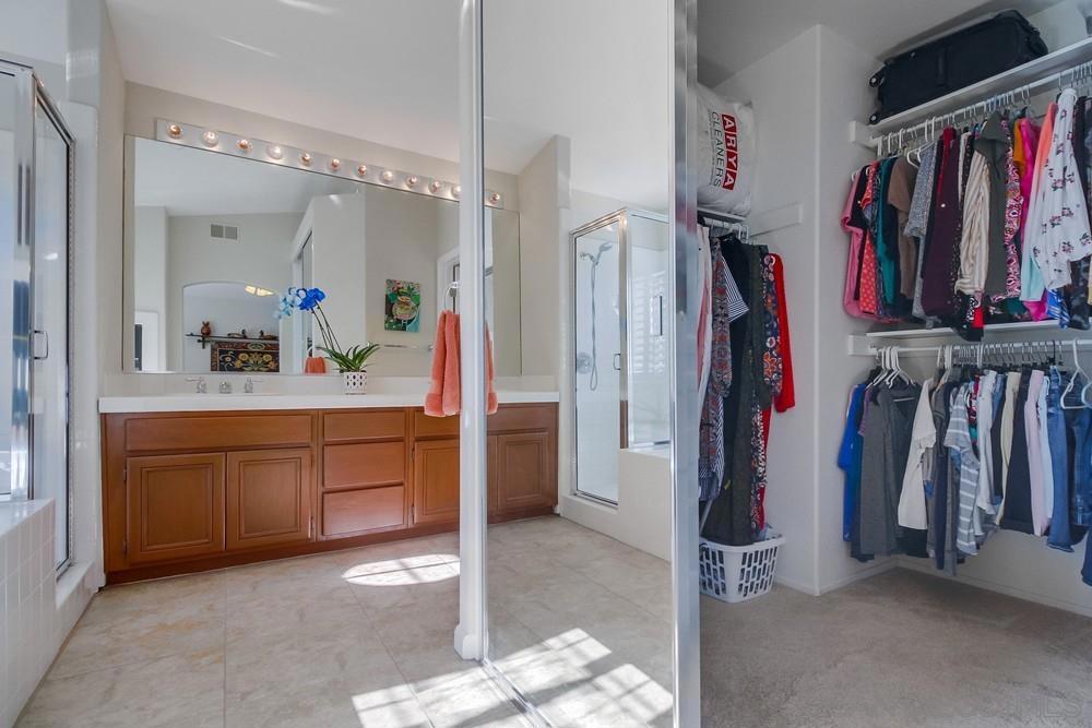 2520 La Costa Ave