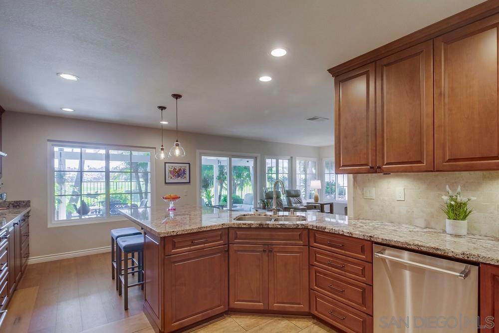 2520 La Costa Ave