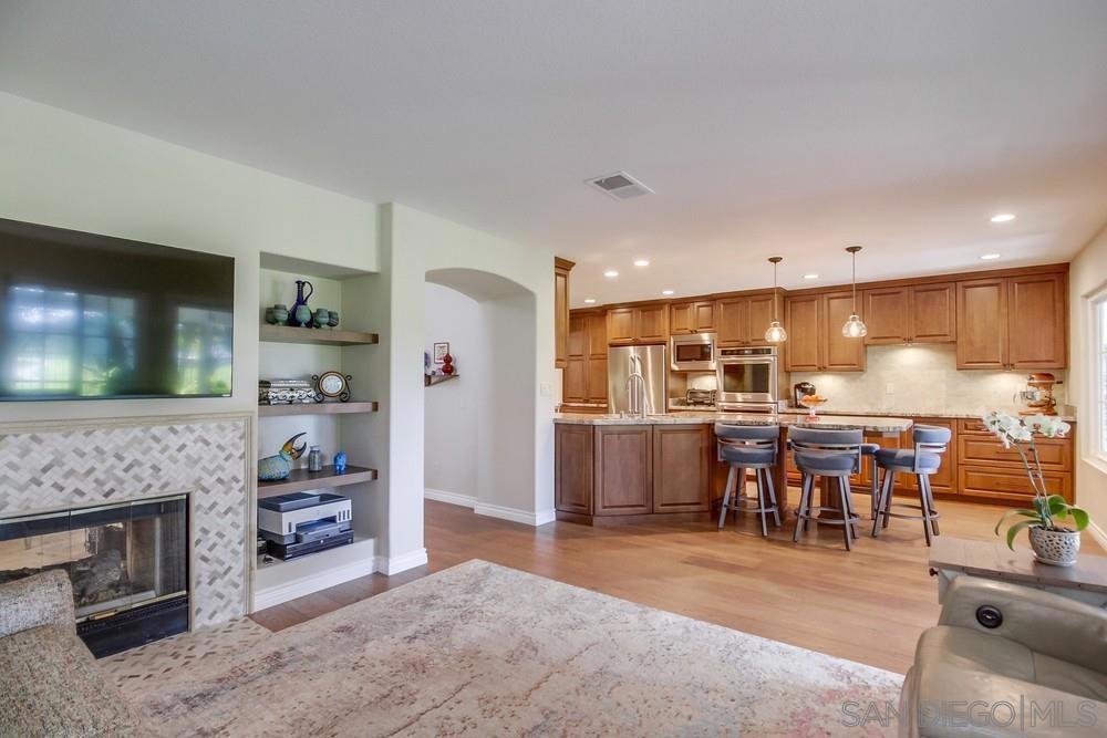 2520 La Costa Ave
