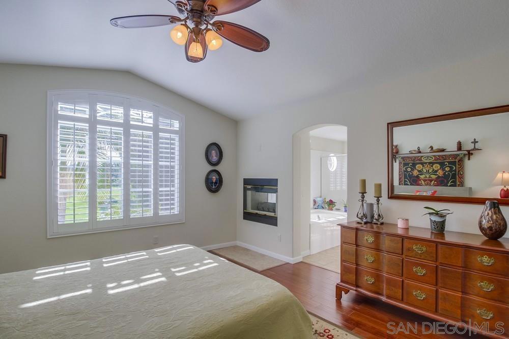 2520 La Costa Ave