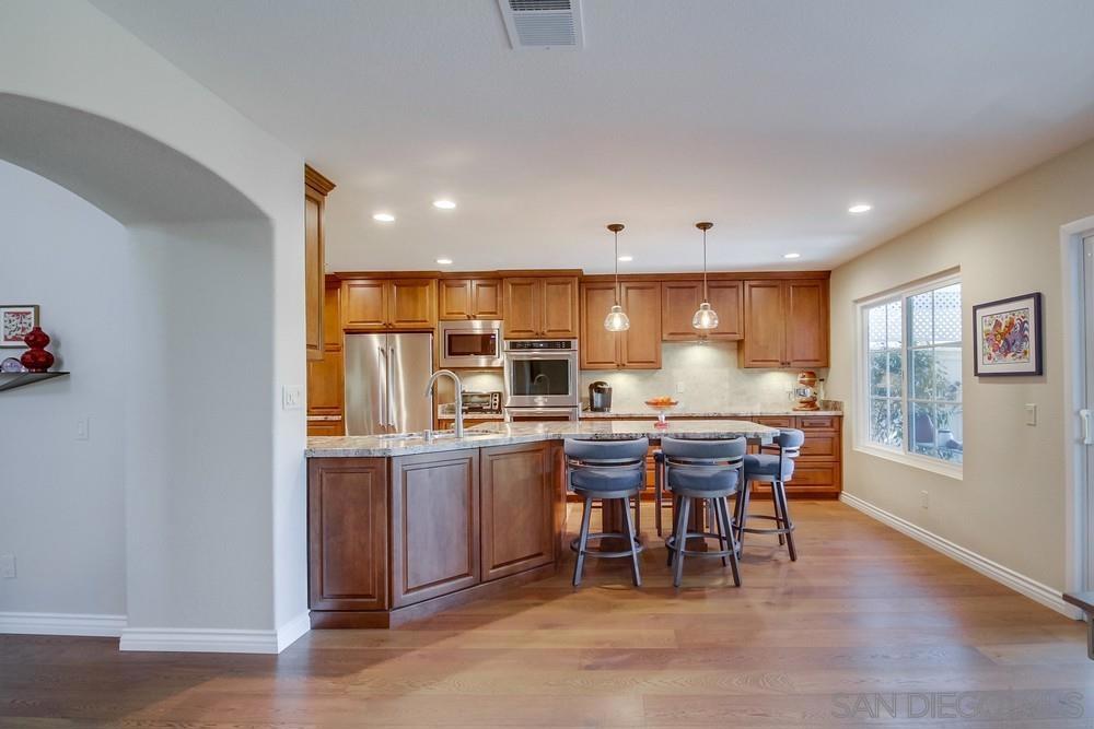 2520 La Costa Ave