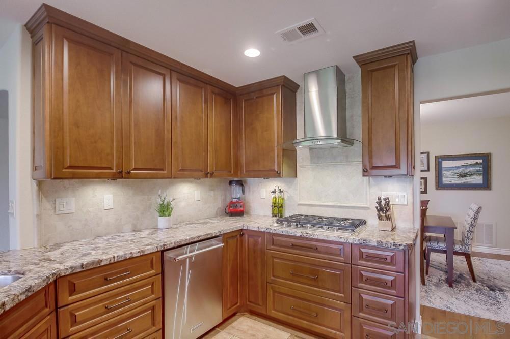 2520 La Costa Ave