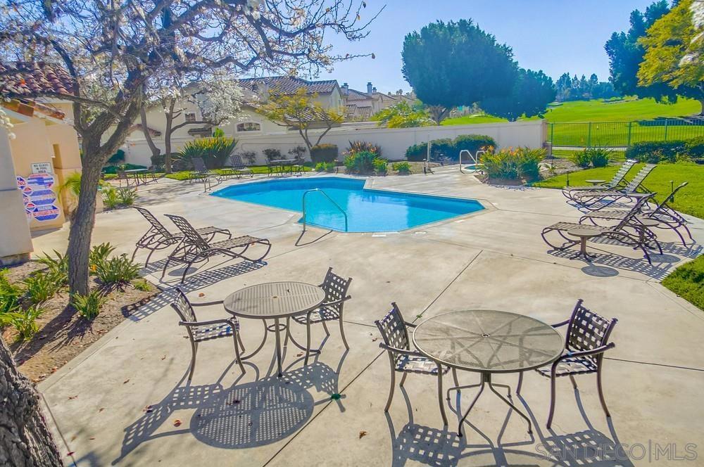 2520 La Costa Ave
