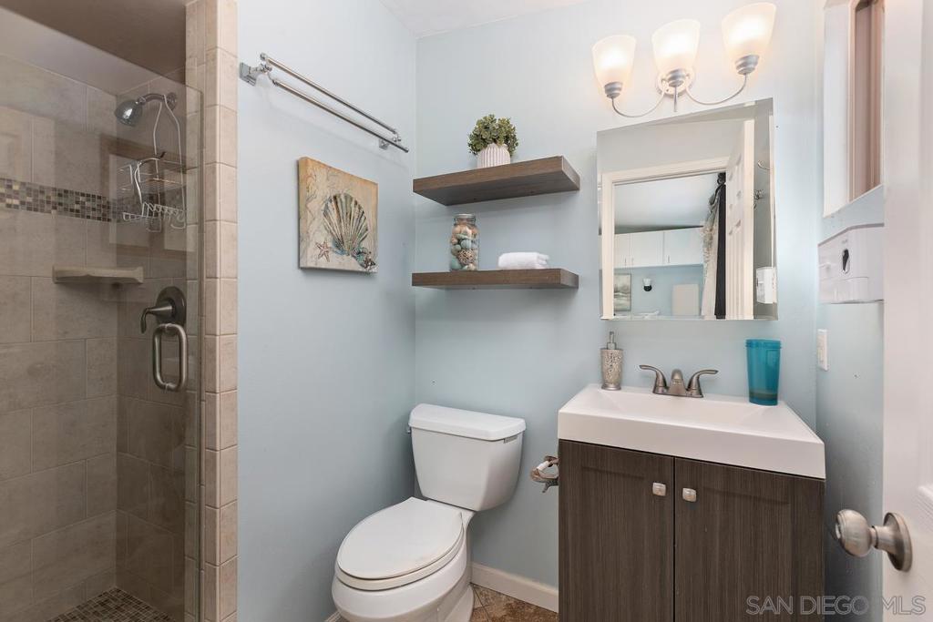 1301 Louden Lane