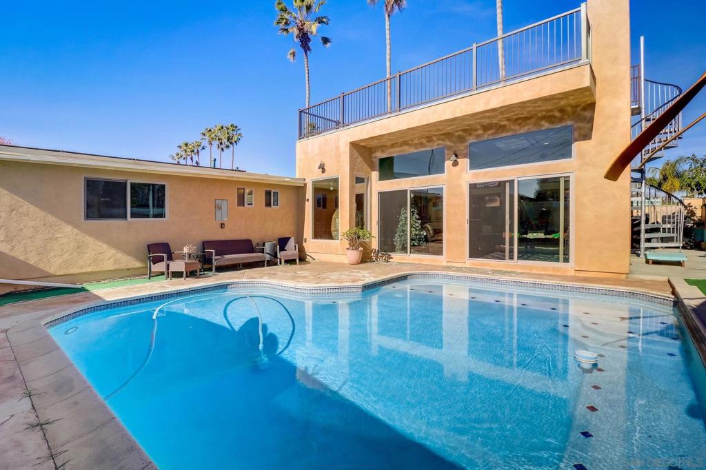 1301 Louden Lane