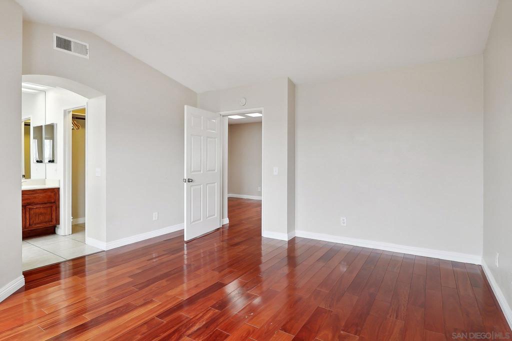 1370 Callejon Palacios 59