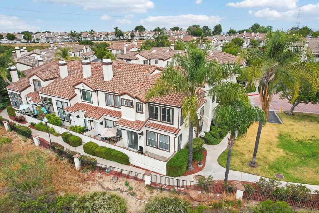 1370 Callejon Palacios 59