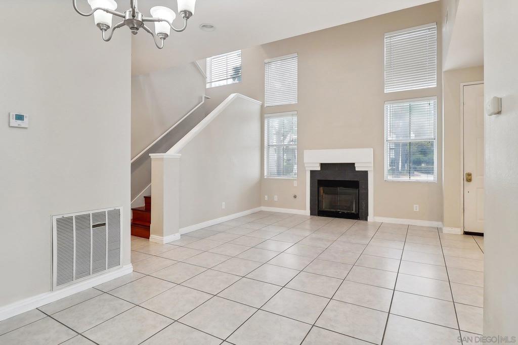 1370 Callejon Palacios 59