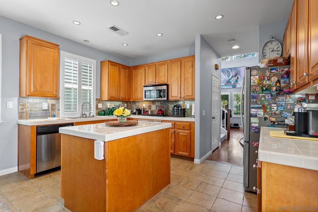 1575 Quiet Trail Dr