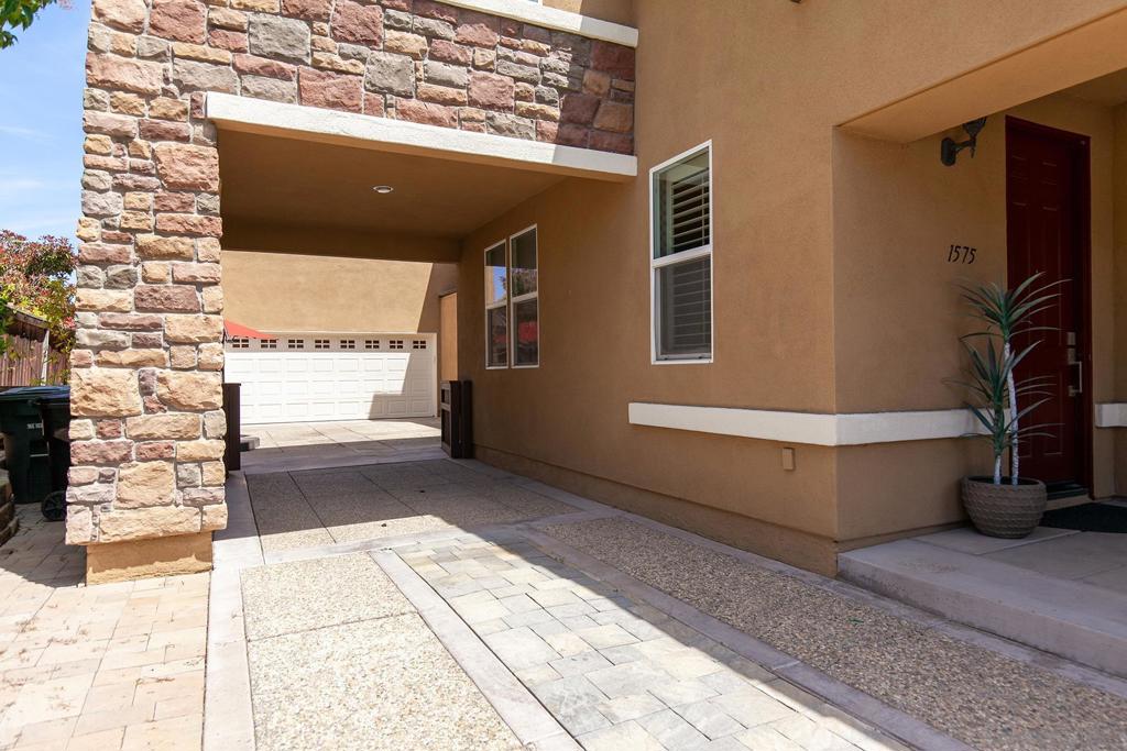 1575 Quiet Trail Dr