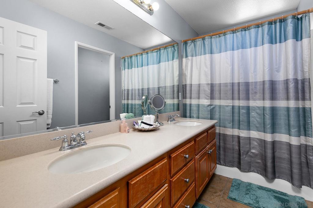 1575 Quiet Trail Dr
