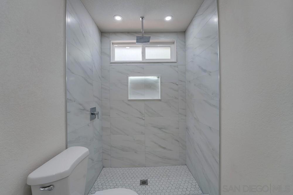 7448 Carrie Ridge Way