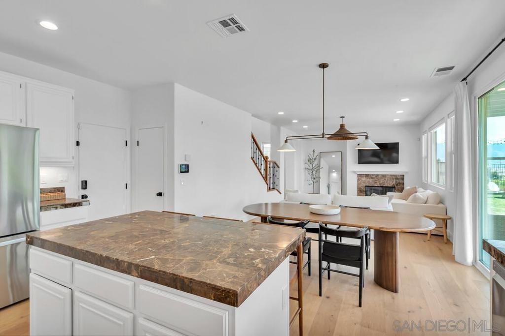 2884 Red Rock Canyon Rd