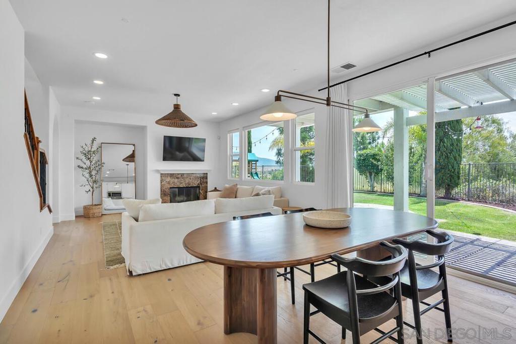 2884 Red Rock Canyon Rd