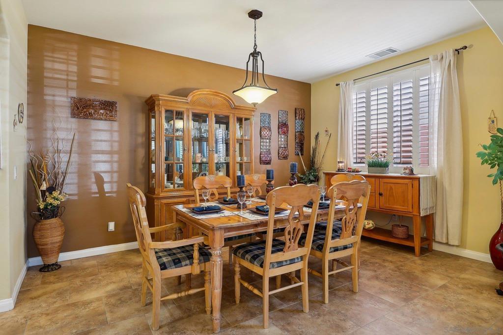 1094 Mount Dana Dr.